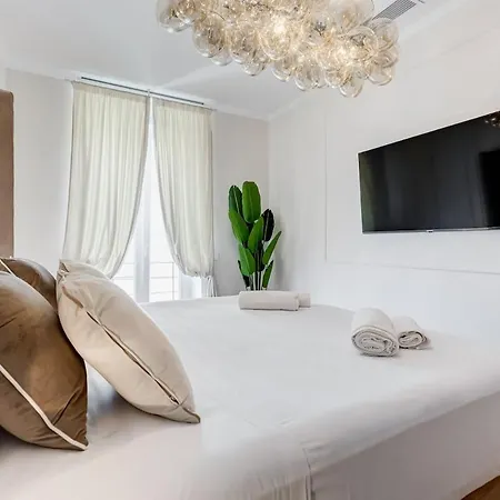 Vatican Design - New! דירה