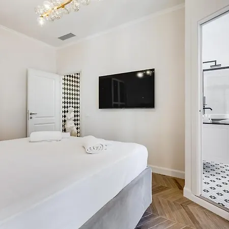 Vatican Design - New!